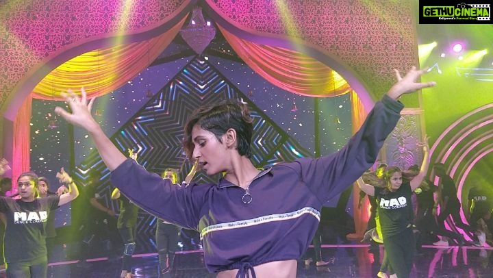 Shakti Mohan Instagram - Jugal Bandi 🔥 Lavni - Waacking @starplus @cineyug #AdbhutGaneshUtsav