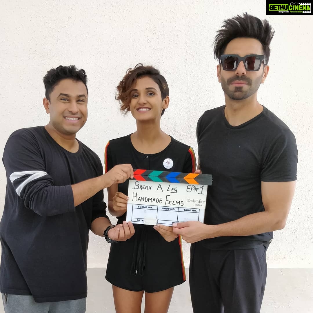 Shakti Mohan Instagram - Producing an EPIC Dance Comedy with with @aparshakti_khurana @abishmathew #BREAKALEG @nrityashakti @thehandmadefilms COMING SOON