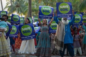 Shakti Mohan Instagram - #SaveSoil 🏞
Where does everything we eat, wear or use come from? Soil! 

But we are rapidly losing what's possibly the most precious resource we have. Life-giving soil. We might not have food on our plates in the near future, and yet we are blissfully unaware. 

The 'Save Soil' movement is a wake up call for all of us to know what's happening, and show to our leaders that we care for our planet, our future, our children's future.

Join us and @sadhguru in reaching this message to everyone 🌍 

https://consciousplanet.org/join-the-movement

#savesoil #consciousplanet #eachonereachone #soilanthem #dancechallenge
