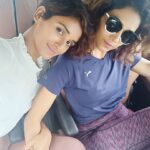 Shakti Mohan Instagram - With my Godly sister - Role model - Perfect pitch singer @neetimohan18 didiiiiiiii 😍 Jai mata diii