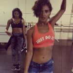 Shakti Mohan Instagram – Lovvvvvv Dancingggg Soooo Muchhhh 🤩
Choreographed my current favorite song –  Ruleta (Inna) 
Thank u @rajat_rocky_batta and dancers 😊 @anishakula @ludakrishna1 Mahika