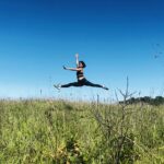 Shakti Mohan Instagram - How a dancer treks ☀️ Photo credit 😎 @rickle.paruthi
