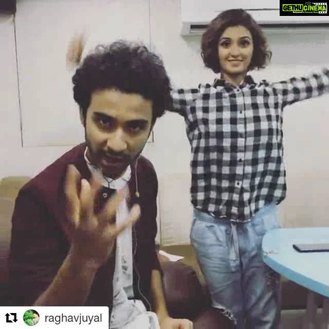 Shakti Mohan Instagram - @raghavjuyal ・・・ Vote for Shri ram nataka niketan @mohanshakti Miss call kijiye -18005321104