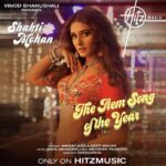 Shakti Mohan Instagram – Something is brewing ⚠️ 
We are coming with the Item Song of the year, did you guess the name yet? 💋 
Only on @hitz.music.official ✨

@aaysharma @mohanshakti @nakash_aziz @neetimohan18 @_amolmusic @abhishektalented @vinod.bhanushali @vishnudevaofficial @premavshetty @_shraddhabobade_ Stylist @stylebysaachivj 
Team @sanzimehta777 @nehha_o 
Jewellery
Neck piece & waist band @silverpalace_jewels
Earrings @sangeetaboochra
Kada @merojewellery 
@dwyessh_hairwizard neerajnavare @jagtap721 @souravsharmaofficial