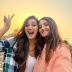 Shakti Mohan Instagram – A perfect trip 🌻 

@nrityashakti @muktimanch 
@muktimohan @rituvarier @rajak_sanjip @bablukumar0810 @souravsharmaofficial @dikshakhatri07 
@psy444_fauj 
@janhavinsane @shrea_hela @rohitnk