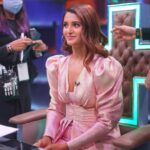 Shakti Mohan Instagram – Pink vibes only 🌸

📸@souravsharmaofficial 

Outfit by @neeturohra @neeturohra_india 
Styled by @camy1411 
Asstd by @styledbyanna137 @premavshetty @mitavaswani @dwyessh_hairwizard @jagtap721 @aaliyahussainhairmakeupcreator