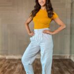 Shakti Mohan Instagram - Itna safe, itna secure transactions - ki apki #LifeHaiWow! Aise hi nachoge when you realise you don't have to remember due dates of recurring bills. Match my power moves, show me what you got! @upichalega #UPIChalega #UPIAutopay