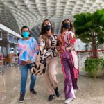 Shakti Mohan Instagram - 📸 Paparazziiiiii & Mummyrazziiii 😂 #airportlooks be like 🙃 @muktimohan @kmohan12 🕺🤷🏻‍♀️ Super thanks to @indigo.6e ✈️@pickyourtrail 🏝 for making this trip supa awesome for us 😎 #sisterstrip 💫 Thank you 🌸 @camy1411 @styledbyanna137 @madaboutfashion_kejal 👒 @angelcroshet_swimwear 💃🏻 @madaboutfashion_kejal 🌻