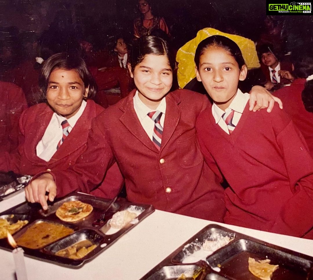 Shakti Mohan Instagram - Boarding Schooooooool Days 💫 So many mad memories of growing up in a hostel for 10 years - hogging endlessly in the mess, cooking maggi at night on candles, (our teachers and warden shouldn’t read this 😆), getting mushroom cut hairstyles, learning to play side drum for marching band, participating in all possible events of school - dance, sports, singing competitions, taking trips to hill stations, breaking lots of rules and being called to Principal ma’am’s office. I feel blessed to have had such friends who are an integral part of my life and made this journey priceless. I want to dive back in that time and live those Wonder-years again. #nostalgia #bestdaysofmylife #throwbackthursday feat my awesome school friends @sonakiki @ritica12 Khushboo Singh, Ayani Agarwal, Nisha Todi, Smriti Priya, Priyanka Goel, Lokeshwari, Rakhi, Richa, Aastha, Ishita, Anshika, Jyoti and 2nd dormitory ki warden and Bai ji 🌸 (as seen in the pictures) @birla_balika_vidhyapeeth 🏫