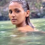 Shakti Mohan Instagram - Deeply in love 🌊 When we were there @salmanyusuffkhan @alishasingh.official kept calling me #waterbaby Hahahahah I accept it now. I love being in the water and I am missing it so much now. Let’s go again 🙏🏻✨ #besttripever #goa