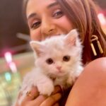 Shakti Mohan Instagram - Feeling catty 💕 📷@krutimahesh