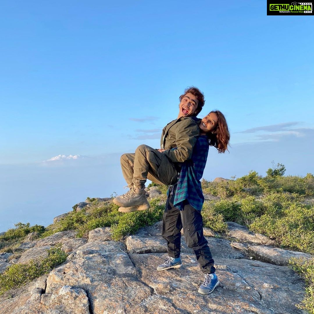 Shakti Mohan Instagram - Happy birthday my Ro ๐ฟ I love how much we enjoy together doing things we absolutely love. You are so pure,so loving and giving. Itโs been a wonderful year going for morning walks, cycling, swimming in the lake, practicing yoga, taking amazing trips โฐ and my favourite is communicating with you through silence. May you receive all the love , happiness and success ๐๐ผ Keep flying my Ro Ro ๐ @rohan_shah_