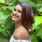 Shakti Mohan Instagram - Lockdown 💇🏻 has reached the shoulders 🧏🏻 Yayeeeeee 🥳