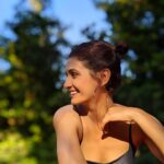 Shakti Mohan Instagram - it is up to you to see beauty in everyday things 🌷🌿