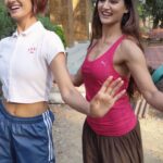 Shakti Mohan Instagram – Today we took Belly dance lessons with @dipikavijay 💃😍 🔥

Humne belly ki jagah Balle Balle zyada Kiya hai 🤪
Thank you @muktimohan for joining me for my first ever belly dance class. 
I think we killed it 🤭 🥴

Day 2 of #21dayswithnrityashakti 📢
Join us at 5pm on Nritya Shakti Instagram Live everyday for lots of masti and dance lessons, everyday we explore new dance styles ❤️ Keep having fun guys. #stayhomestaysafe 
#21days21things #corona days 😷
#21dayslockdown #quarantineandchill