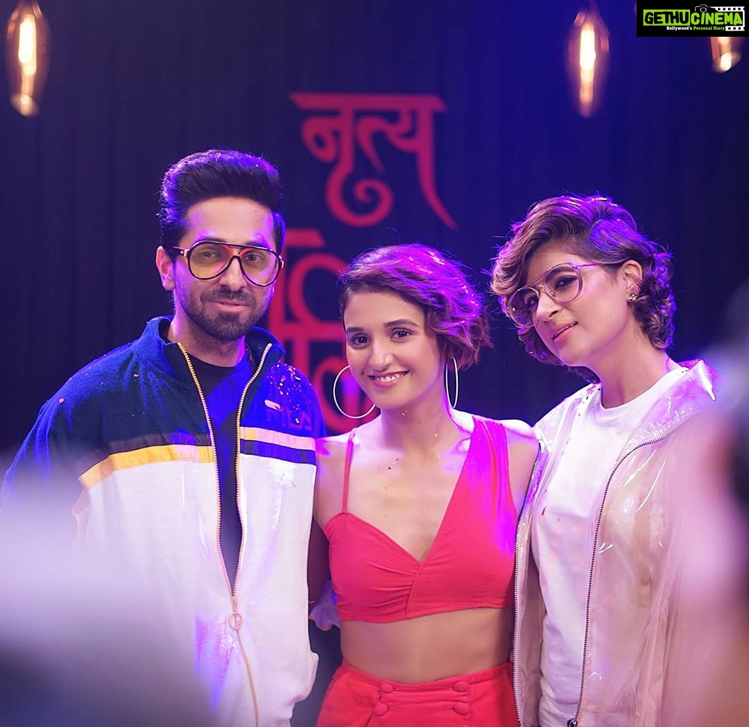 Shakti Mohan Instagram - Kal hoga #BreakALeg2 pe Besties special ka Shubh Mangal 👫 @ayushmannk @tahirakashyap You can’t miss this episode!!! ❤😍 @itwplayworx @sidghosh2403 @bahlbunty (ITW Playworx Entertainment) In Association With: Forçaa Films #Yamba NYBae x Shakti - @n.y.bae 💄 Purplle – @letspurplle @julyissue_online Styled by @saachivj