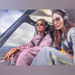 Shakti Mohan Instagram - My first ever helicopter ride 🚁 Facts: I was scared, I cried and I threw up 🙈🤢 Apart from that all of it was soooooooooo much funnnnnnnnn 😜🤸‍♀️😍 Yeahhhhhhhhhh wanna do it again 🤘 Thank you for giving me the courage ❤️ @muktimohan @neetimohan18 @nihaarpandya #VisitMelbourne @visitmelbourne