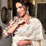 Shama Sikander Instagram - Happy Diwali Everyone 🪔🪔 . Make up & Hair :- @makeoverbysejalthakkar Jewellery:- @argentumbeyou . . #desigirl #diwalivibes #diwaliparty #stylish #indianwear #instadaily #instagood #shamasikander #actorslife