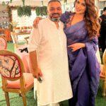 Shama Sikander Instagram - And life must go on… Diwali time with dear friends….. thank you for all the joy and happiness dear @surveenchawla and @akshaythakker and to meeting old friends and making new friendship ♥️😇🪔 . . . #diwaliparty #partytime #saree #love #festivevibes #festivewear #bollywood #postivevibes #Shamasikander Mumbai, Maharashtra