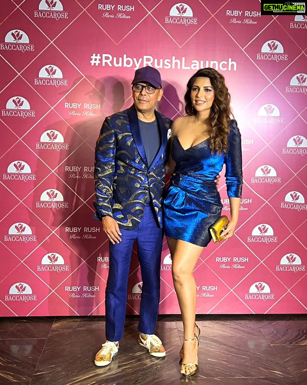 Shama Sikander Instagram - @parishilton new perfume #rubyrush launch …. Thank you my dear @narendra_kumar_bespoke for ever being so lovely and kind and for the lovely evening ♥️🤗 . Wearing-@elisabettafranchi Shoe-@michaelkors Make up- @makeoverbysejalthakkar Bag-@gucci #party #actorslife #stylish #mumbai #makeup #influencer #bollywood #fashionista #shamasikander