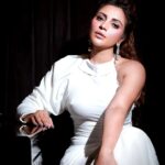 Shama Sikander Instagram - A woman with class is Timeless🤍 . . Make up & Hair:- @makeoverbysejalthakkar Jewellery:- @argentumbeyou Shoes:- @giuseppezanotti . . #woman #class #ellegance #love #attire #smile #style #influencer #actorslife #shamasikander Mumbai, Maharashtra