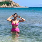 Shama Sikander Instagram - Its Friyayyyy🥳 . . . #stylefashion #weekend #friday #fun #holiday #beach #stylefashion #trending #offday #weekendvibes #pink #traveldairies #shamasikander