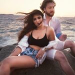 Shama Sikander Instagram - Happy birthday love @jamesmilliron….🥳😘♥️🤗 You are a blessed being, on your special day i wish you everything you truly deserve,everything you ever meant to be, you are so loved and respected by all and it is your earning. You make everything around you special just by being you. I’m so lucky to have you in my life all for myself and i get to call you mine 🤗😘♥️😇🥳 . . . #love #sunkissed #jamsham #shamasikander #husbandwife #couplegoals #happiness #spreadlove #loveisintheair #puresoul #birthdayboy #birthdayspecial #shamasikander