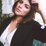 Shama Sikander Instagram - This song is really very special for what it speaks…its an absolutely empowering song for all the females out there who are trying and fighting a battle every day to make their own place in this world this one is dedicated to all of us… make these words your daily affirmations snd succeed you can achieve anything you want.😇🙌🏻. #gratitude #womenpower #empower #eachother #love #yourself #valueyourself #youarepowerful #youareenough #youarebeautiful #youareworthy