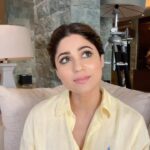 Shamita Shetty Instagram - Monsoon and humidity go hand in hand, but does that mean acne??? Here is my favourite ingredient for acne - Salicylic Acid. Try The Derma Co’s 2% Salicylic Acid Serum to reduce active acne and prevent any further breakouts. If you are dealing with acne issues, go to www.thedermaco.com and get this amazing product. Use my code Shamita20 to get a 20% off. Let me know your thoughts when you try this amazing product! . . . . #skincare #salicylicacid #glowingskin #dermaco #happyme