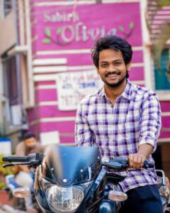 Shanmukh Jaswanth Kandregula Instagram - Surya 3 released Link in my bio :) P C : @richinaveen1 Hyderabad