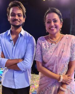 Shanmukh Jaswanth Kandregula Instagram - @kanakalasuma First Time life lo oka show ki veladam. Adi mee show ki radam chala chala Happy ga undi. Thank you so much for calling me ❤️ Show will be live soon 🙂 Ramoji Film City