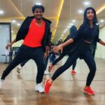 Shanmukh Jaswanth Kandregula Instagram - YUMMY ❤️ with THE @nanditakaviti20 😃✌🏻 After 5 years? 😅 Choreography by the duo @naidu_gari_abhaiii @adil_shaan ❤️❤️ . . . . . . #dance #dancers #dancelife #choreography #choreographer #justinbieber #yummy #summerwalker #trending #explore #shannu