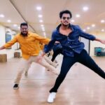 Shanmukh Jaswanth Kandregula Instagram - Ghungroo 😁❤️ Choreography : @rajendraraj6424 😀 . . . . . . . #dance #dancers #dancelife #explore #hyderabad #choreography #choreographer #bollywood #bollywooddance #ghungroo #hrithikroshan