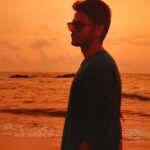Shanmukh Jaswanth Kandregula Instagram - Sunsets is a beautiful painting in the sky 😍❤️ . . . . #explore #lifestyle #mood #live #life #goa #beach Curlies Lodge