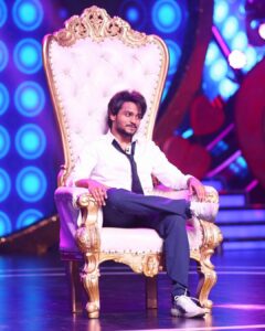 Shanmukh Jaswanth Kandregula Instagram - Thaggedele 😎💙

See you on Feb 13th,Star maa(6pm)
#shannu
