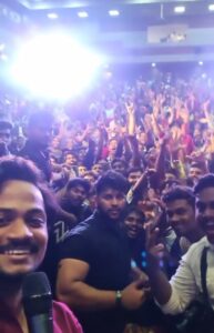 Shanmukh Jaswanth Kandregula Instagram - I LOVE YOU ❤
Gola ra babuuu 😅
