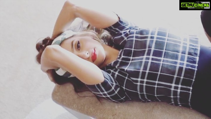 Shibani Dandekar Instagram - #rengé #rengéwomen #madeinindia #madewithlove @renge_india @ginanarang check out my girl Sheena's @sheeenzz_ new collection! so proud of you honey!! makeup by @inherchair hair by @azima_toppo ❤️