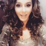 Shibani Dandekar Instagram - so excited to be a part of Marathi Filmfare on @colorsmarathiofficial coming soon!! 🎥💃🏾
