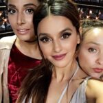 Shibani Dandekar Instagram - my everything @monicadogra @inherchair 👧🏾👧🏽👧🏼 #thehealthybrowngirl