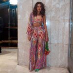 Shibani Dandekar Instagram - 💐 love me a little @payalsinghal 🌸 shoes by @the_attico 💚 St. Regis Hotel