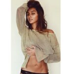 Shibani Dandekar Instagram - #sexysaturday here we come! @sashajairam 🙌🏽 #thehealthybrowngirl
