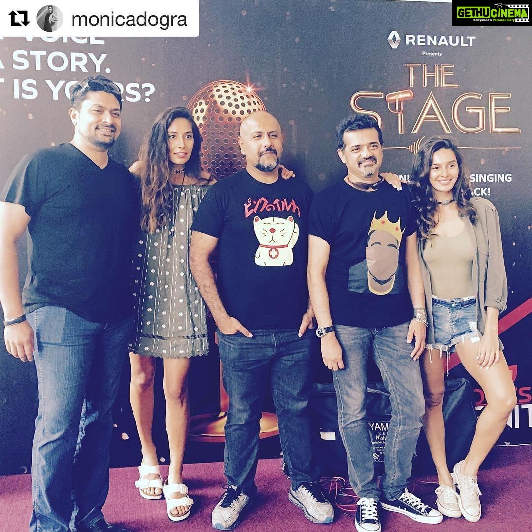 Shibani Dandekar Instagram - #DMoney @monicadogra with @repostapp ・・・ #love this crew #thestage2 #colorsinfinity @colorsinfinitytv @ehsaan @vishaldadlani1 @shibanidandekar @devsanyal
