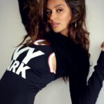 Shibani Dandekar Instagram - you have as many hours in the day as #Bey #TheHustleIsReal #TheyHatinButTheyTakinNotes 🙌🏽🐝 #IvyPark @beyonce fan girl fo life! photo cred @sashajairam