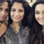 Shibani Dandekar Instagram - kicking it with my mains in 🇬🇧 #besties @karishmanaina @monsondhi ❤️❤️