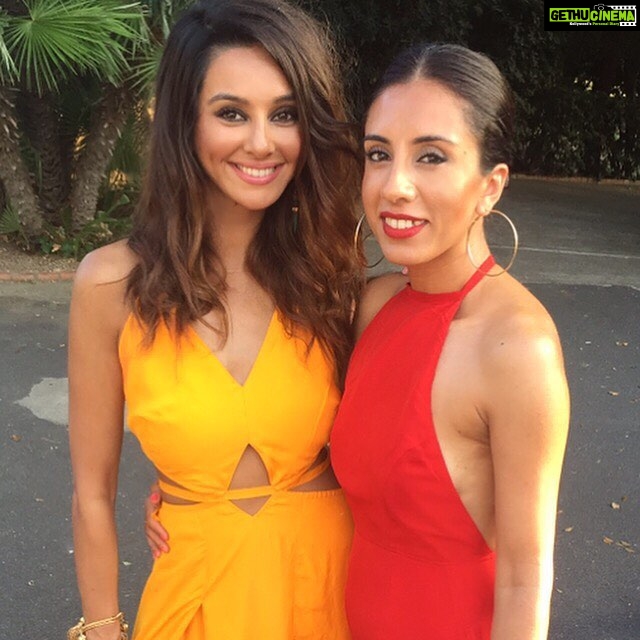 Shibani Dandekar Instagram - happy birthday my baby boo! love you so much and wish you a magical year ahead filled with love, laughter and lots of samosas! @boosfood β€οΈπ§πΎπ§πΎπ° ps maybe a few more O's as well π