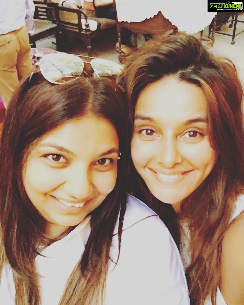 Shibani Dandekar Instagram - amazing pop up at Vintage Garden @thevintagegardenbombay today!! went a little nuts and spent way too much! always fun hanging with my girl @payalsinghal ❤️