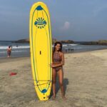 Shibani Dandekar Instagram - oh nothing! just riding some waves! 3 in total without falling! first time but not the last! #surferchick #aussie #thehealthybrowngirl 🏄🏽👧🏾✌🏾️