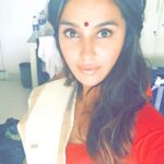 Shibani Dandekar Instagram - Happy Vishu to all my Southern peeps! ✌🏾️