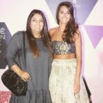 Shibani Dandekar Instagram - #friendslikefamily #morethanadecadeoflove this chick has been my everything from the day we met! my guardian angel! 'PS' I love you @payalsinghal can't wait to see your show April 1st @lakmefashionwk ❤️🙌🏽