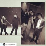 Shibani Dandekar Instagram - love this ❤️ #Repost @punitjpathak with @repostapp. ・・・ Hahahaha ... Role reversal !!! @shibanidandekar @deepak5678 @laurengottlieb